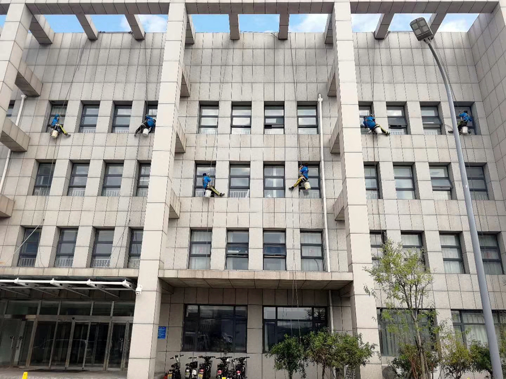 靠譜大樓清洗，找康順佳